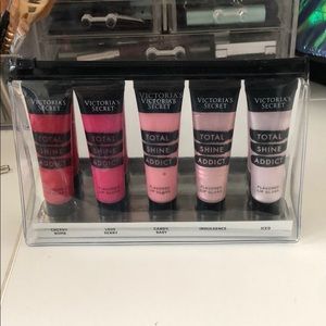 Victoria’s Secret lipgloss set